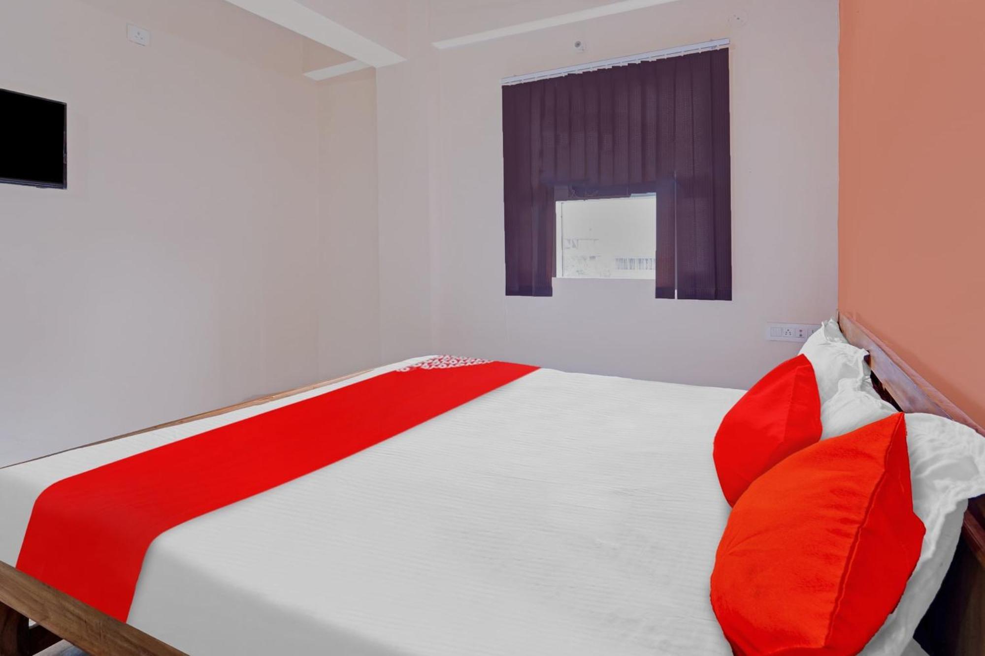 Hotel O Grand Paradise Inn & Banquet Hall ปัฏนา ภายนอก รูปภาพ
